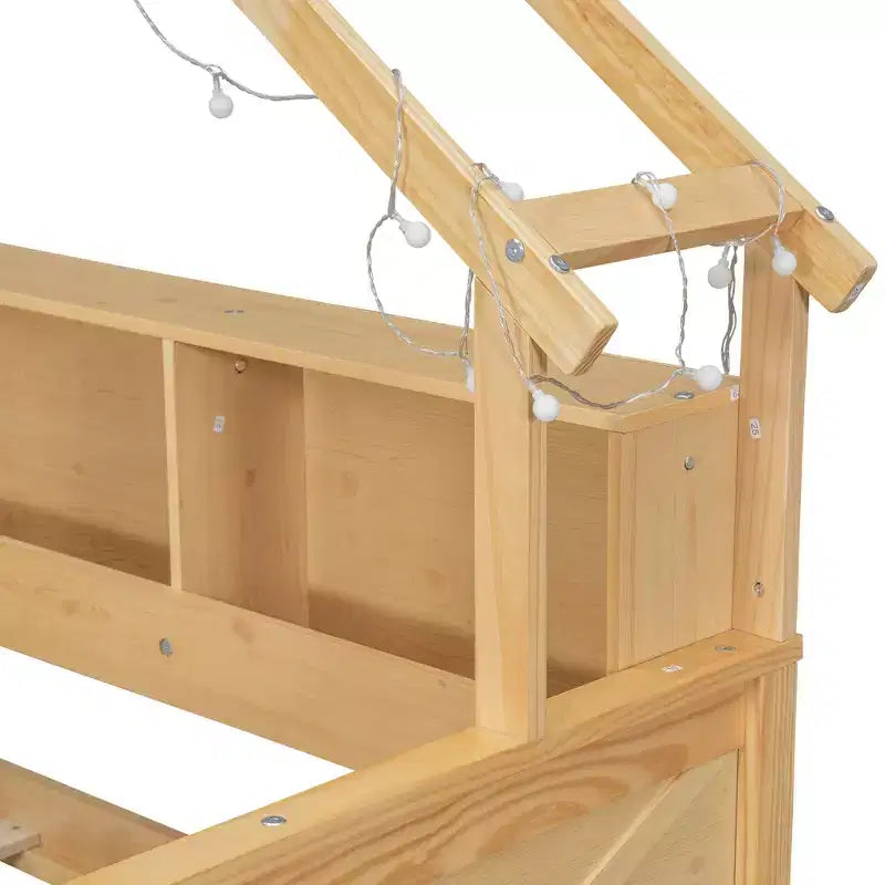 Letti a piattaforma in legno a grandezza naturale con LED