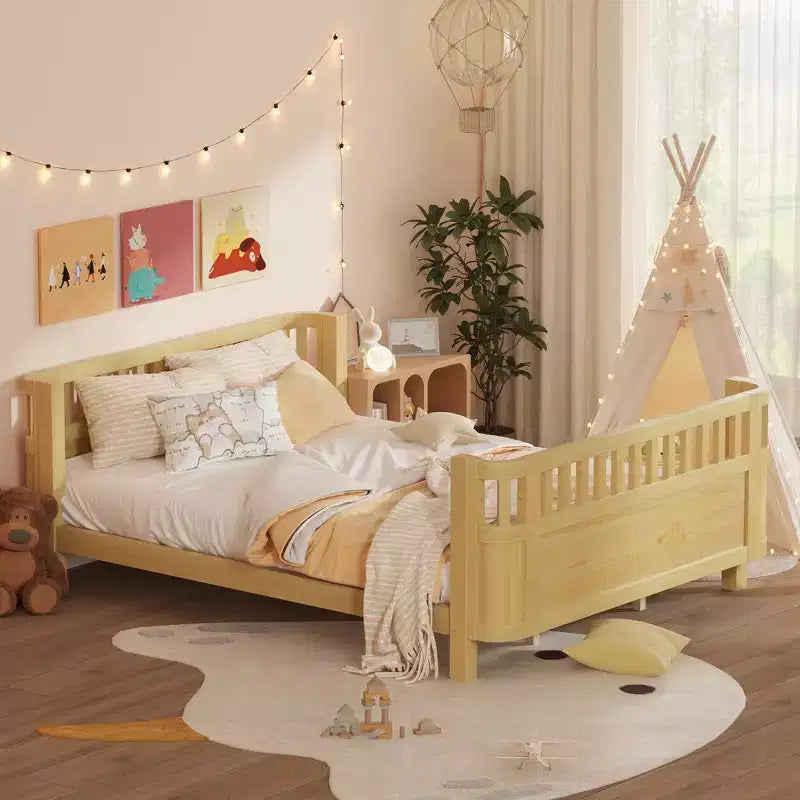 Struttura letto a piattaforma in legno Queen Size, letto Queen a profilo basso in legno con sponde e ringhiere protettive per bambine e bambini